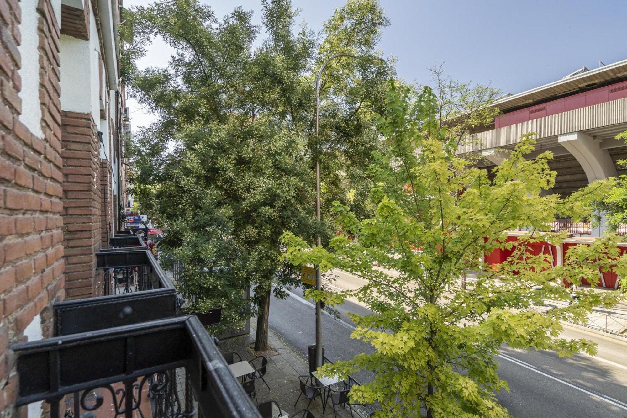 Apartamentos En La Avda De La Albufera Alquiler Temporal Madrid Exterior photo